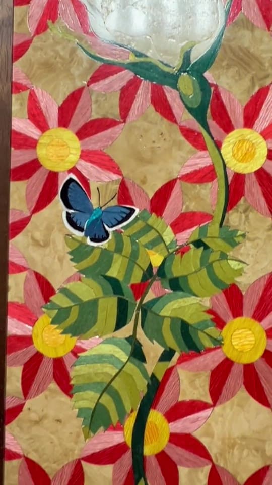 The chitarra's marquetry panels